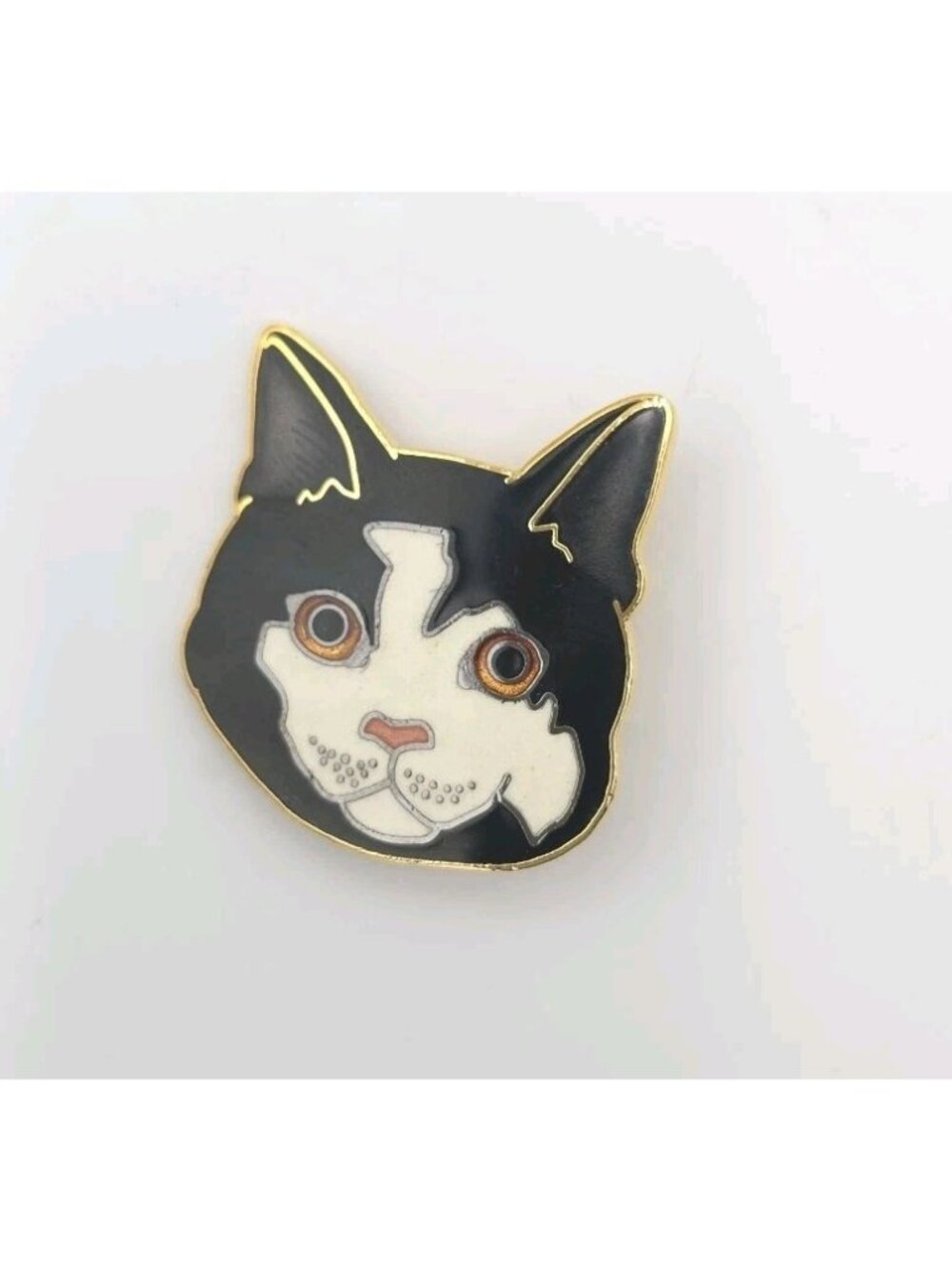 William Spear Black White Cat Face Enamel Pin Gold Tone Vintage Cat Brooch